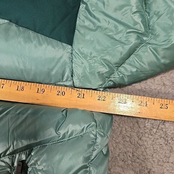 STIO Women's Puffer Jacket - Picture 10 of 13